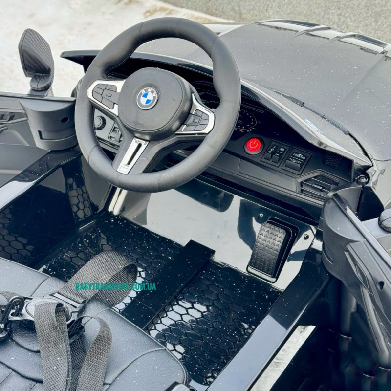 Детский электромобиль, автомобиль для детей 1-5 лет BMW M 5096EBLR-2 черный