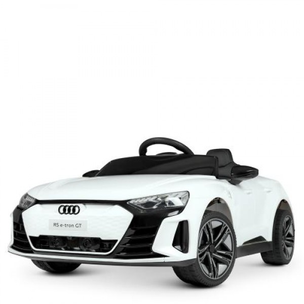 Дитячий електромобіль Audi RS e-tron M 4938EBLR-1 білий