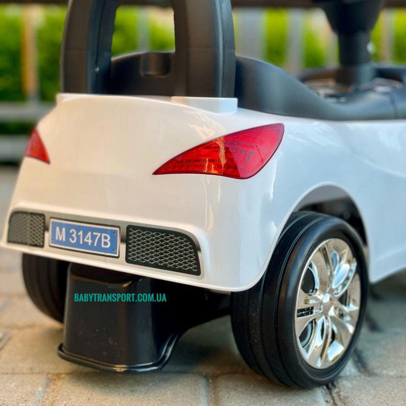 Каталка-толокар BMW з гумовими колесами Bambi M 3147B-1 білого кольору